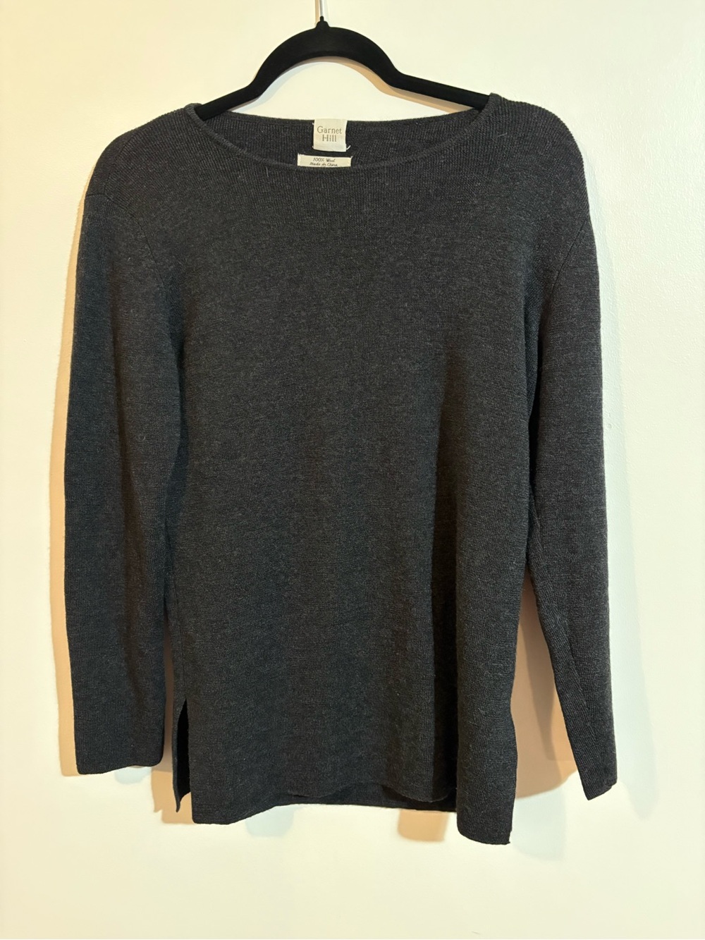 Garnet Hill classic wool sweater
Long sleeve size extra small